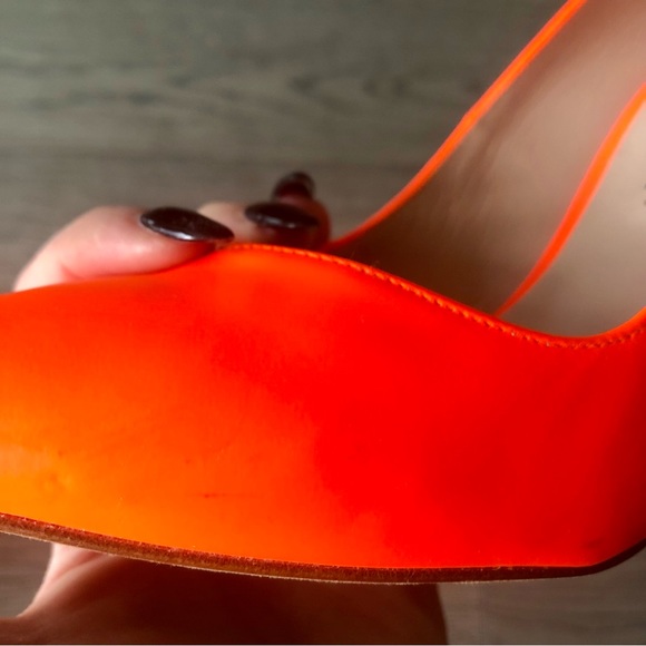 Stuart Weitzman Anny 105 neon orange pumps sz 6.5 - Picture 9 of 12